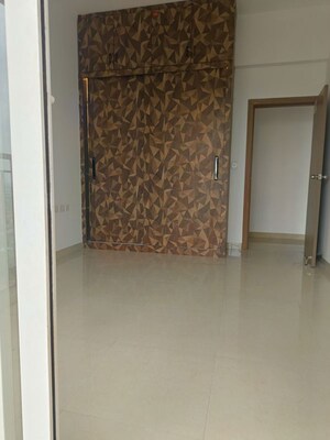 Room in 3 BHK Apartment at ATS Marigold, Sector 89a – for Rent