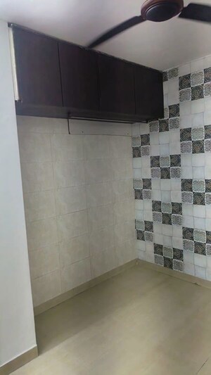 Bathroom in 1 RK Apartment at Manuel Rodrigues Apartment, Santacruz East – for Rent