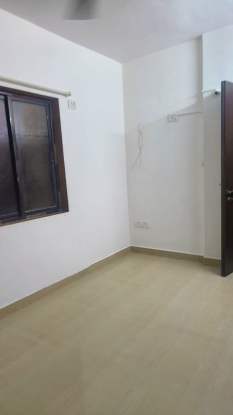 Room, manuel-rodrigues-apartment 1 RK 250 Sq.Ft. Apartment In Santacruz East Mumbai 10581751