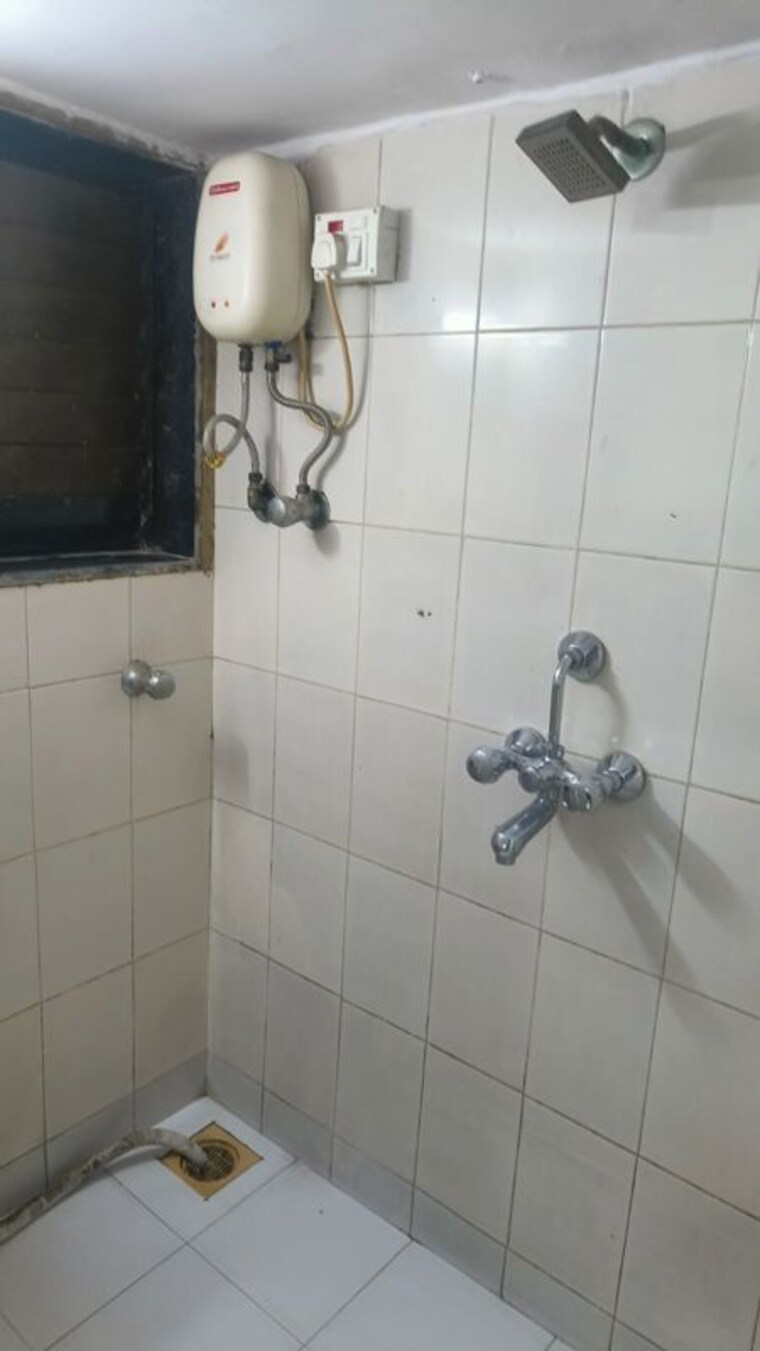 Bathroom, manuel-rodrigues-apartment 1 RK 250 Sq.Ft. Apartment In Santacruz East Mumbai 10581751