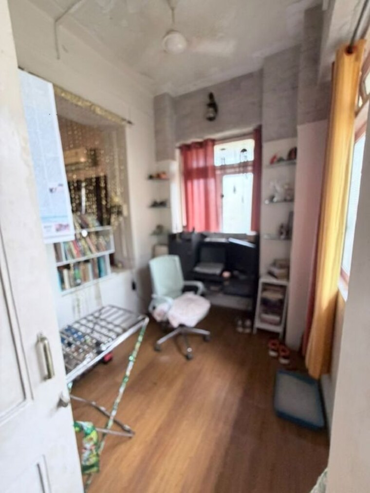 Living Room, khar west 1 Bedroom 500 Sq.Ft. Apartment In Khar West Mumbai 10581762