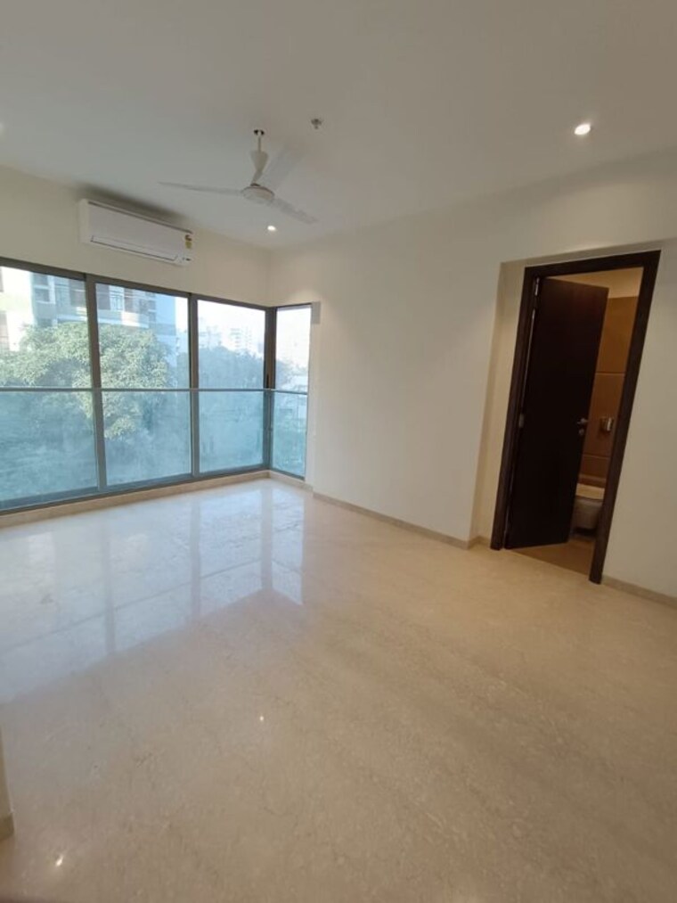 Room, supreme-evana 3 Bedroom 1100 Sq.Ft. Apartment In Bandra West Mumbai 10581793