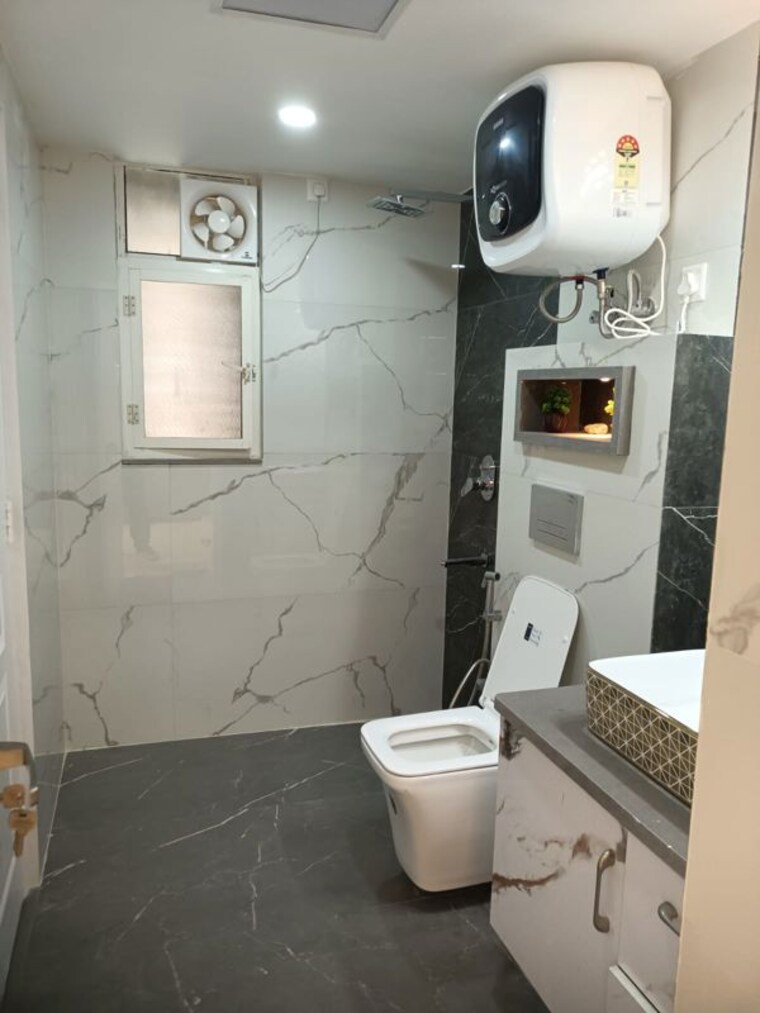 Bathroom, aba-ivy-county 3 Bedroom 1656 Sq.Ft. Apartment In Sector 75 Noida 10580609