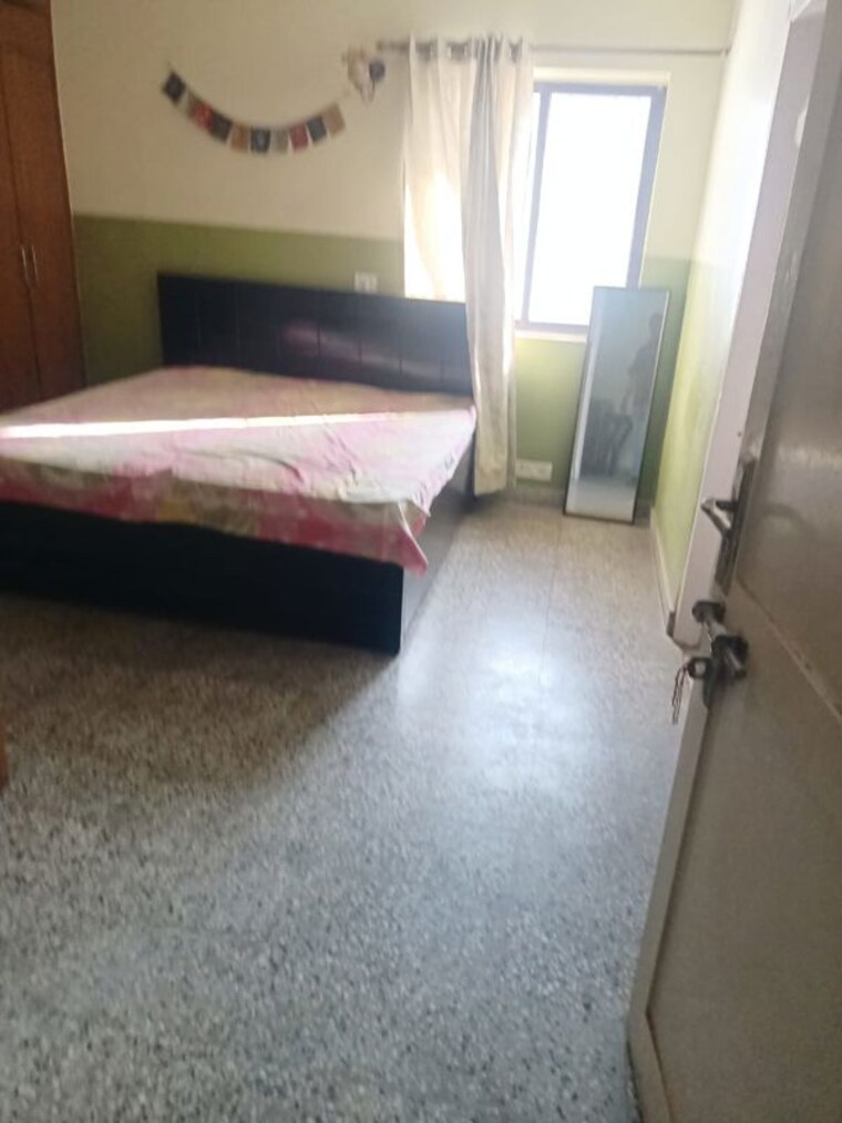 undefined, arun-vihar-sector-37 3 Bedroom 1300 Sq.Ft. Apartment In Sector 37 Noida 10552918