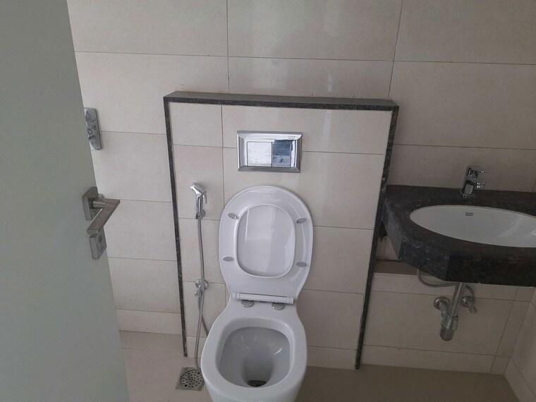 Bathroom, godrej-sky-greens 3 Bedroom 1250 Sq.Ft. Apartment In Kharadi Pune 10581805