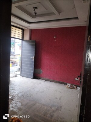 Room in  Apartment at Uttam Nagar – for Sale