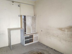 Room in  Apartment at Ankleshwar – for Sale