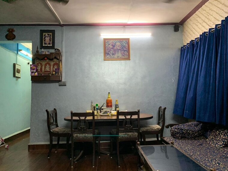 Gym, panom-park 2 Bedroom 650 Sq.Ft. Apartment In Vile Parle East Mumbai 10581794
