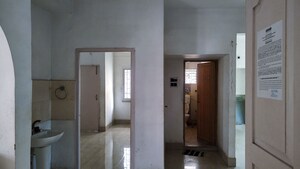 Room in  Apartment at Netaji Subhas Chandra Bose Road – for Sale