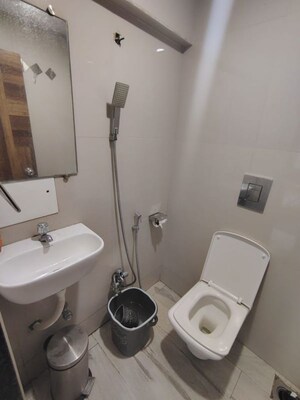 Bathroom in  Pg at Malad West – for Rent