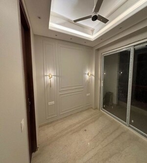 Building Lobby in 3 BHK Builder Floor at Sector 51 – for Sale