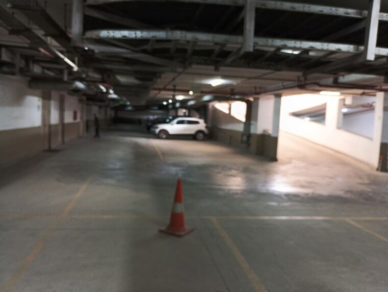  Parking, sector 32 Commercial Office Space 20545 Sq.Ft. In Sector 32 Gurgaon 10360639