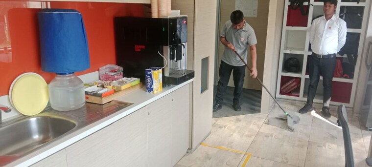 Kitchen, sector 32 Commercial Office Space 20545 Sq.Ft. In Sector 32 Gurgaon 10360639