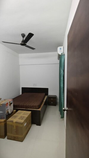 Furnished Amenities in  Pg at Upper Govind Nagar – for Rent