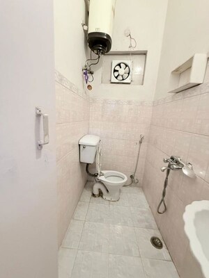 Bathroom in 1.5 BHK Builder Floor at Greater Kailash Part 3 – for Rent