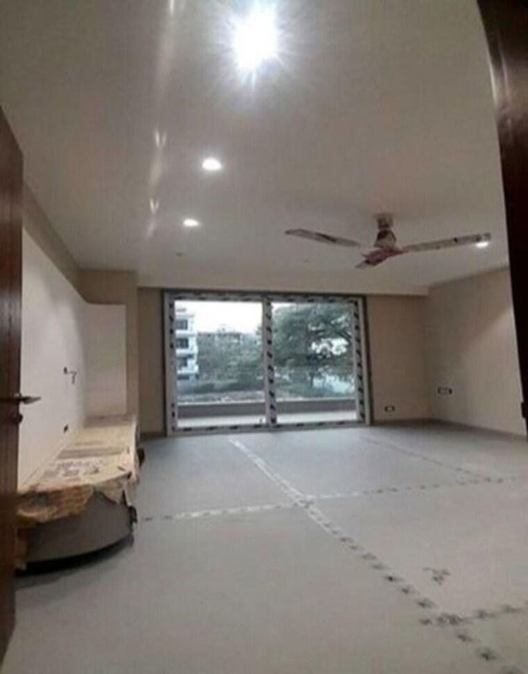 Room, sector 1 3 Bedroom 270 Sq.Yd. Builder Floor In Sector 1 Gurgaon 10333990