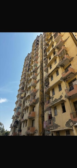  Apartment For Sale in Bhiwadi Mod