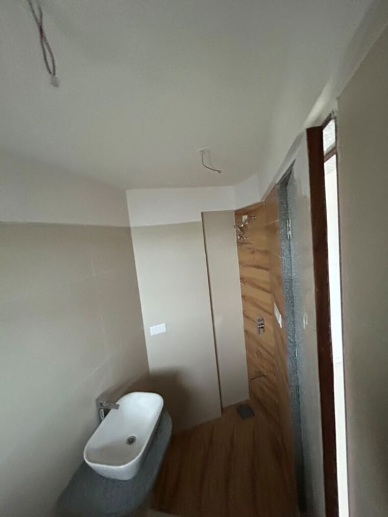 Bathroom, anubhav-chs 3 Bedroom 915 Sq.Ft. Apartment In Mulund West Mumbai 10581973