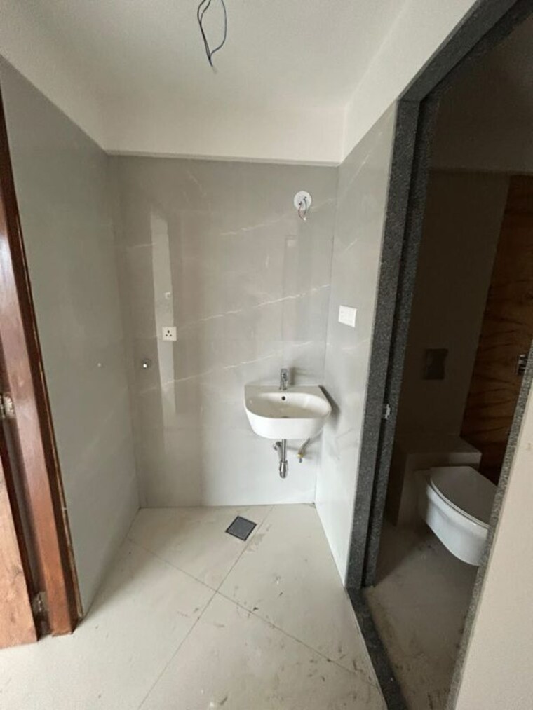 Bathroom, anubhav-chs 3 Bedroom 915 Sq.Ft. Apartment In Mulund West Mumbai 10581973