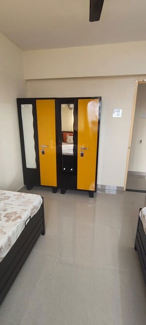 Building Lobby in  Pg at Malad East – for Rent