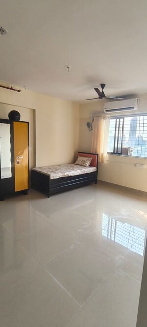Living Room in  Pg at Malad East – for Rent