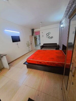 Bedroom in 1 RK Builder Floor at Radhey Krishna Orchid, Sector 101 – for Rent