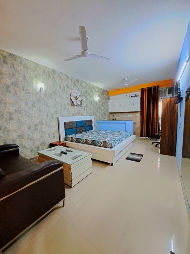 Team Area, radhey-krishna-orchid 1 RK 550 Sq.Ft. Builder Floor In Sector 101 Noida 10582001