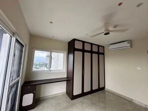 Room in 2 BHK Apartment at Candeur Lakescape, Kondapur – for Sale
