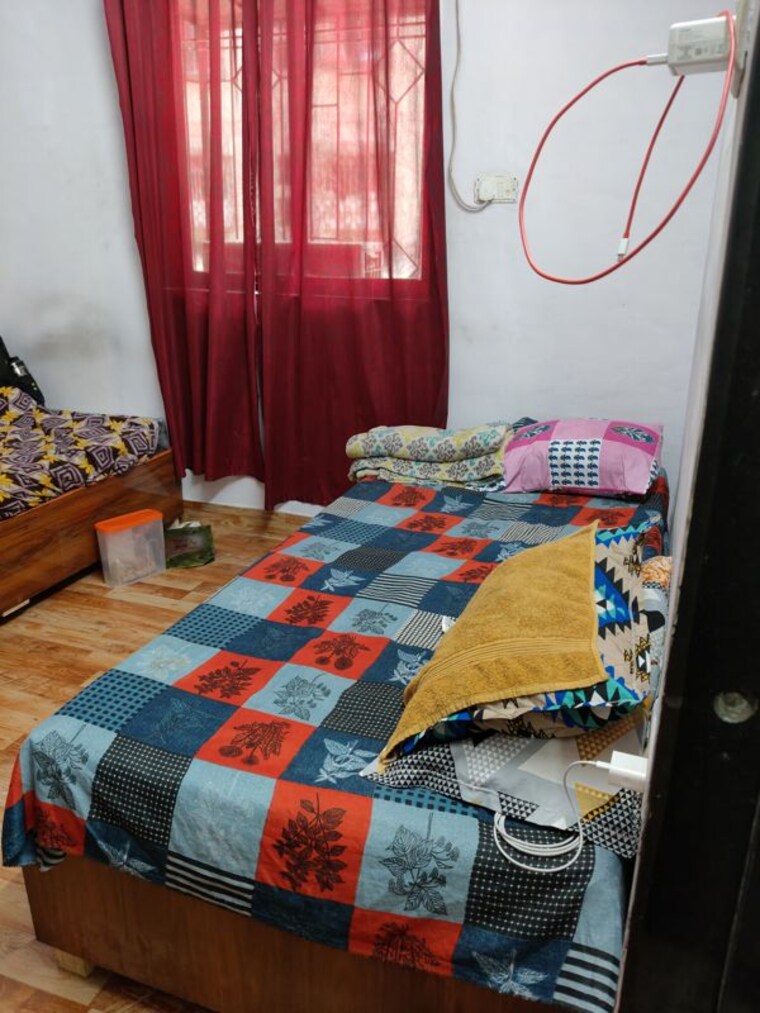 Bedroom, gokuldham colony Pg For Boys & Girls In Gokuldham Colony 10582004