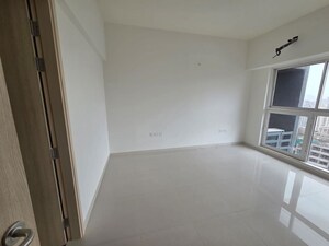 Room in 3 BHK Apartment at L And T Rejuve 360, Mulund West – for Rent
