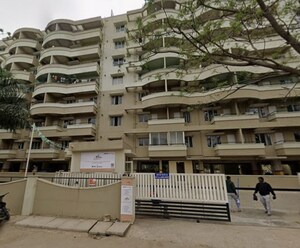  Apartment For Sale in Jakkuru