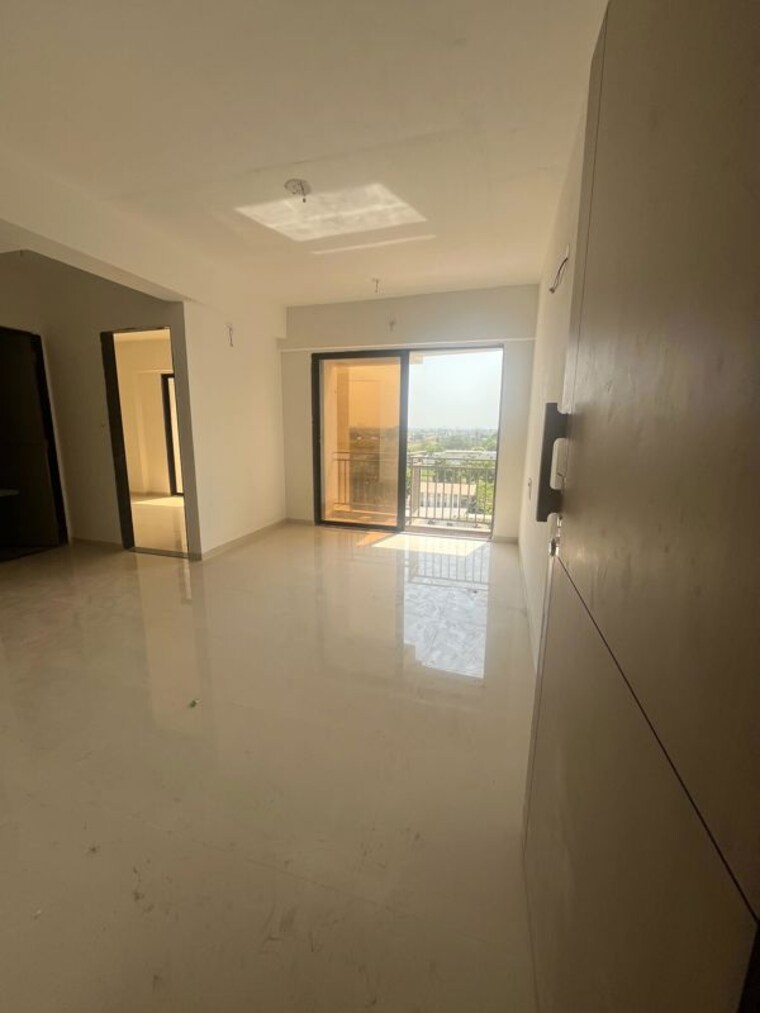 Room, surat dumas road 1 Bedroom 813 Sq.Ft. Apartment In Surat Dumas Road Surat 10559013
