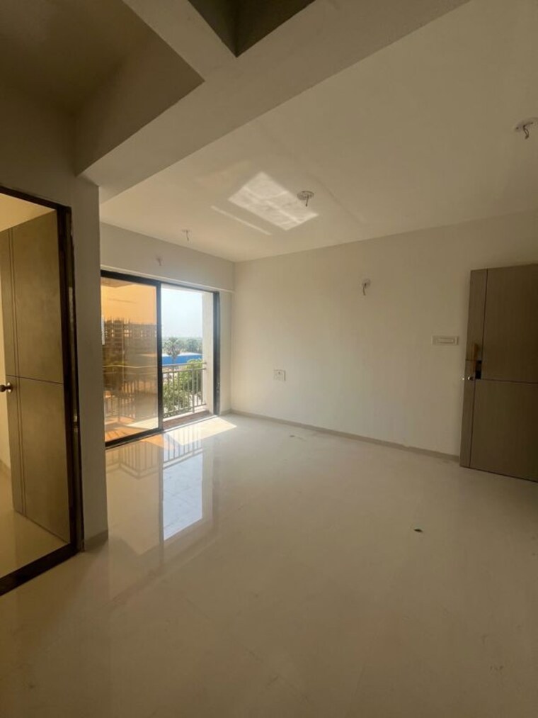 Room, surat dumas road 1 Bedroom 813 Sq.Ft. Apartment In Surat Dumas Road Surat 10559013