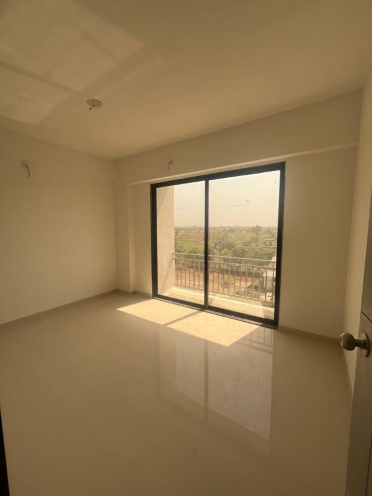 Room, surat dumas road 1 Bedroom 813 Sq.Ft. Apartment In Surat Dumas Road Surat 10559013