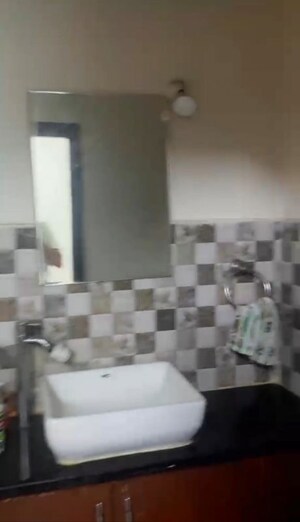 Bathroom in 2 BHK Apartment at Masjid Banda – for Rent