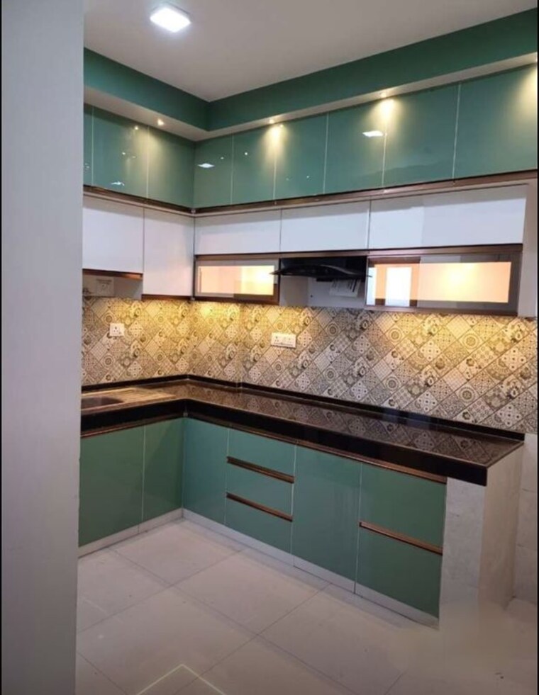 Kitchen, gomti nagar 3 Bedroom 1800 Sq.Ft. Apartment In Gomti Nagar Lucknow 10582142