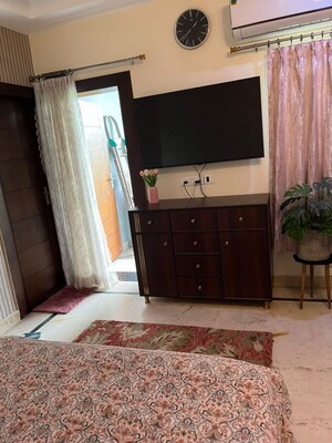 Bedroom in 4 BHK Villa at Sector 50 – for Rent