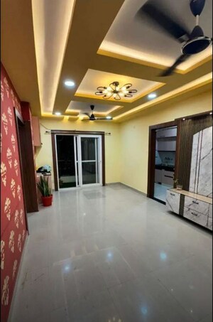 Living Room in 4 BHK Apartment at Gomti Nagar – for Rent