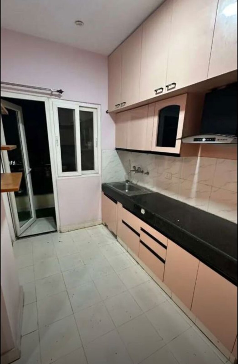 Kitchen, gomti nagar 4 Bedroom 2100 Sq.Ft. Apartment In Gomti Nagar Lucknow 10582207