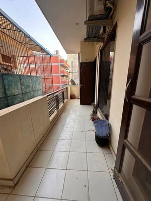 Balcony in 2 BHK Builder Floor at Sector 40 – for Rent