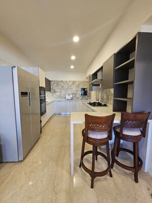 Team Area in 3 BHK Apartment at Richmond Town – for Rent
