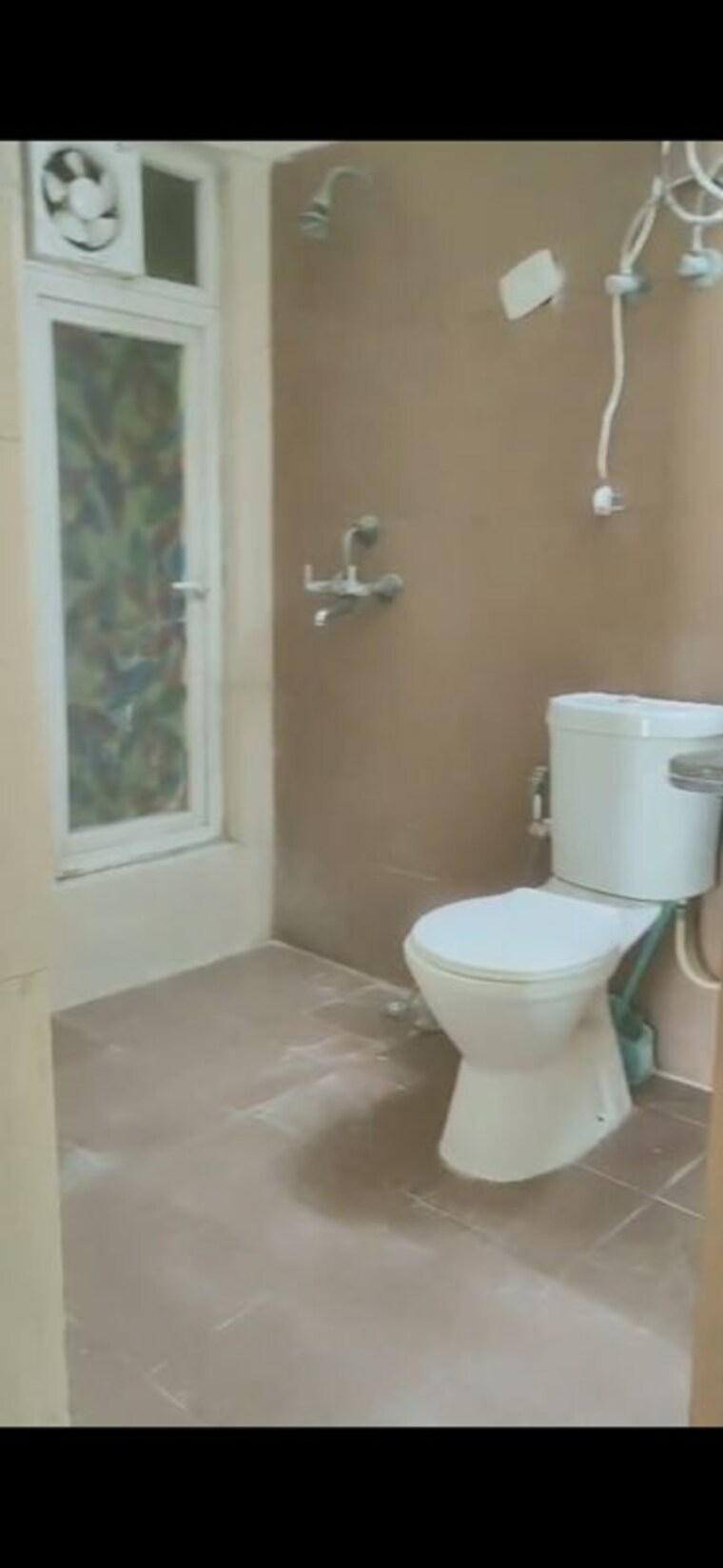 Bathroom, mahagun-moderne 3 Bedroom 1550 Sq.Ft. Apartment In Sector 78 Noida 10582219