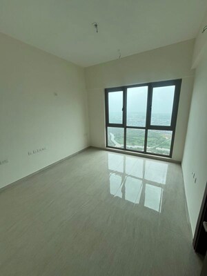 Room in 3 BHK Apartment at Piramal Mahalaxmi, Mahalaxmi – for Rent
