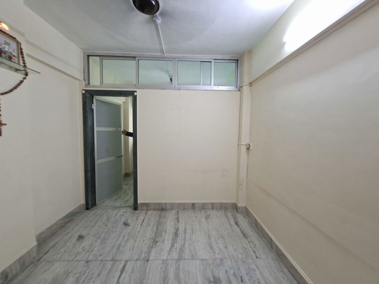 Living Room, kandarpada 1 RK 300 Sq.Ft. Apartment In Kandarpada Mumbai 10582235