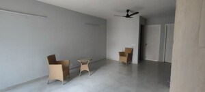 Room in 2 BHK Apartment at Signature Global City, Sector 37d – for Rent
