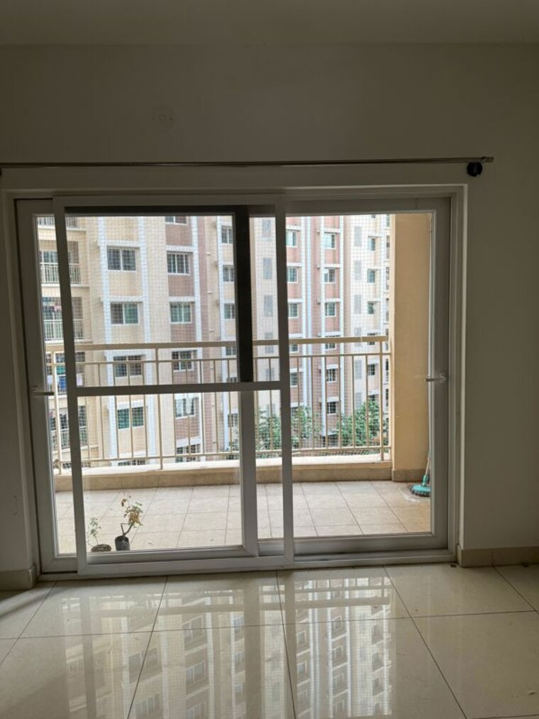 Room, kolte-patil-itowers-exente 1 Bedroom 600 Sq.Ft. Apartment In Electronic City Phase I Bangalore 10582257
