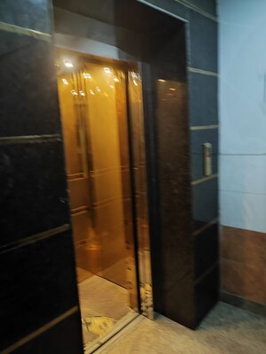  1 BHK Builder Floor at Tri Nagar – for Rent