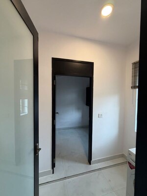 Room in 3 BHK Apartment at Indiranagar – for Rent
