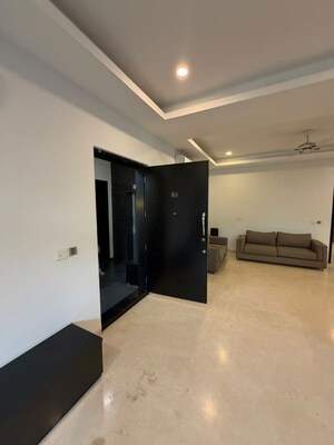 Room in 3 BHK Apartment at Indiranagar – for Rent