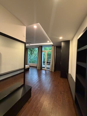 Room in 3 BHK Apartment at Indiranagar – for Rent